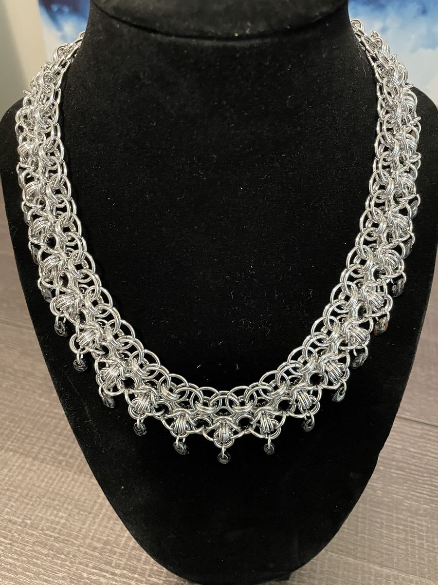 Silver chainmaille collar with black stones